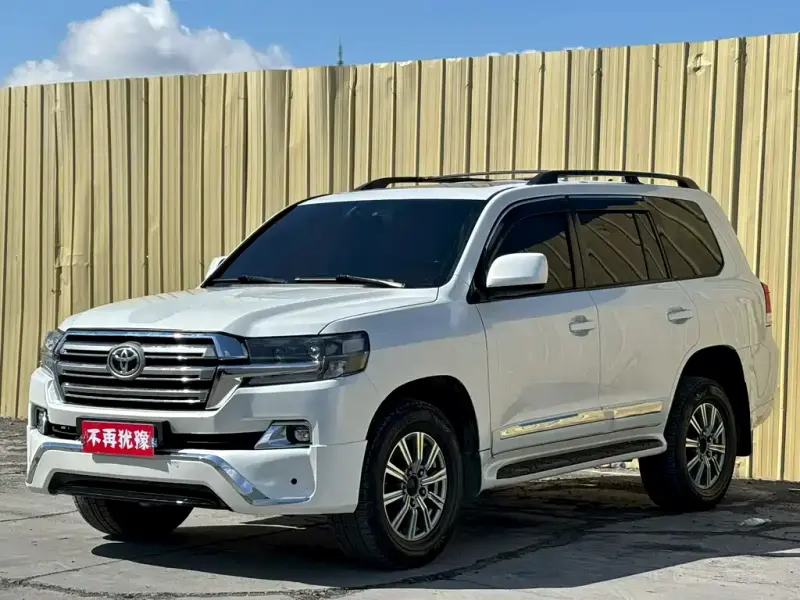 Toyota Land Cruiser, 2010 — фото 1