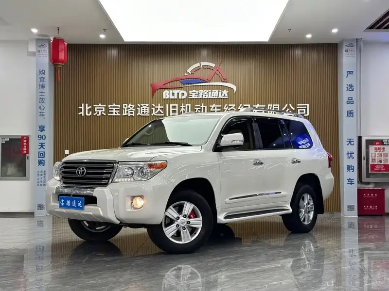 Toyota Land Cruiser, 2015 — фото 1