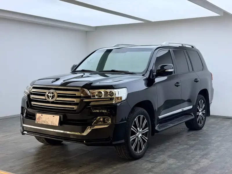 Toyota Land Cruiser, 2019 — фото 1