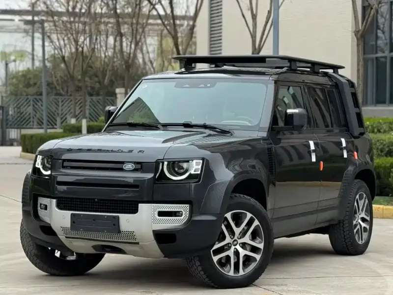 Land Rover Defender, 2024
