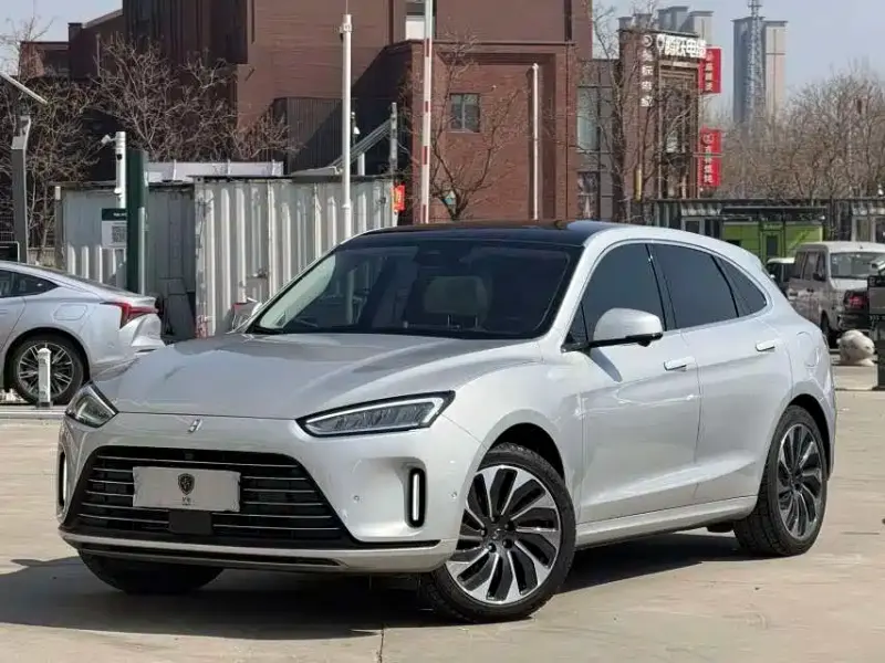 AITO M5, 2022