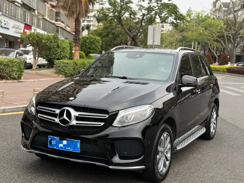 Mercedes-Benz GLE, 2016 — фото 1