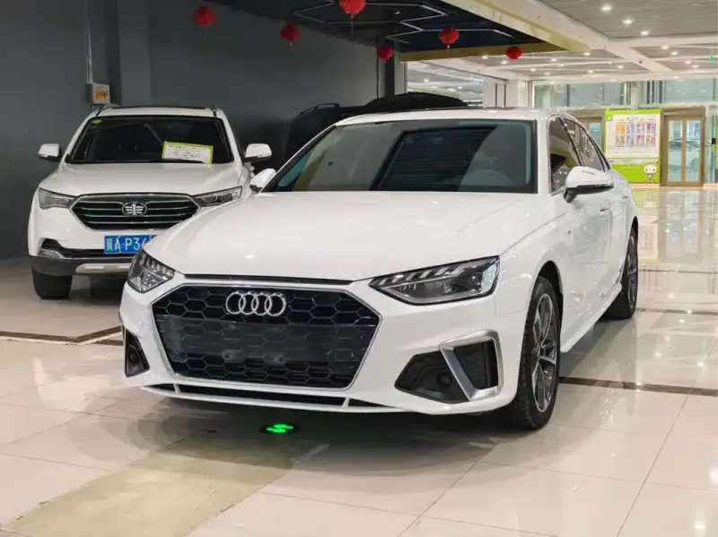 Audi A4L, 2023