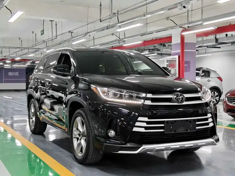 Toyota Highlander, 2021 — фото 1