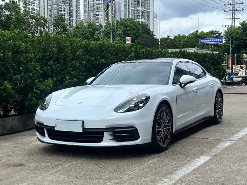 Porsche Panamera, 2018