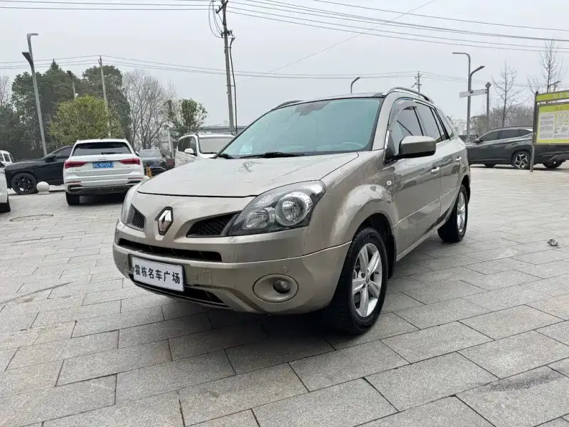 Renault Koleos (Import), 2011