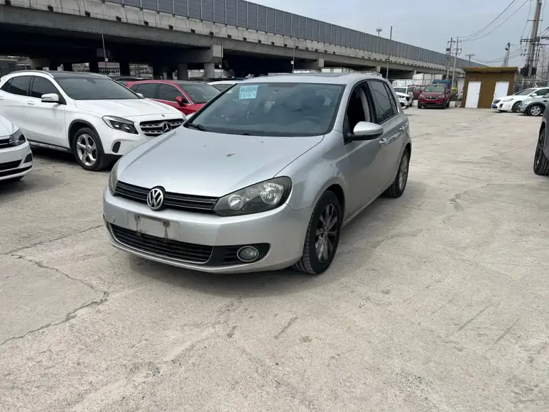 Volkswagen Golf, 2014