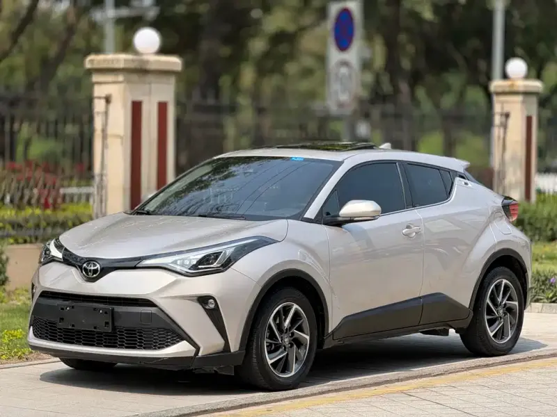 Toyota C-HR, 2022