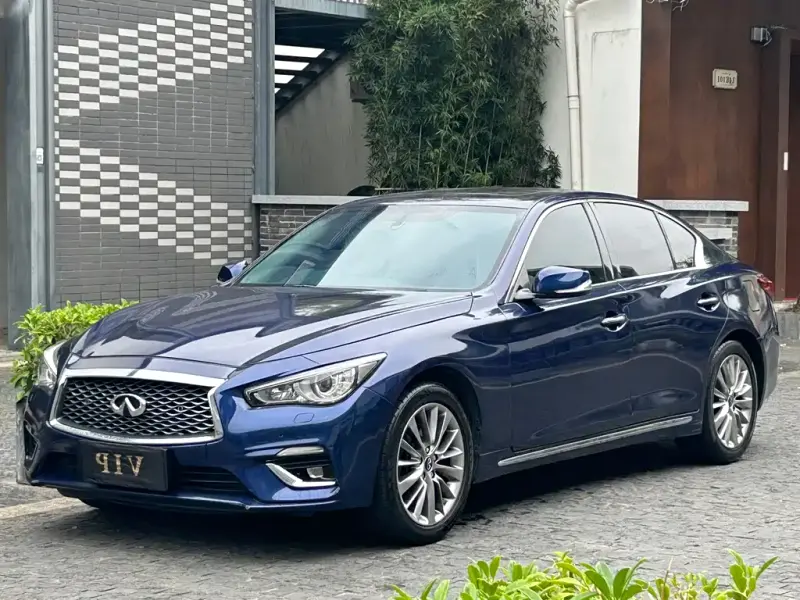 Infiniti Q50L, 2020