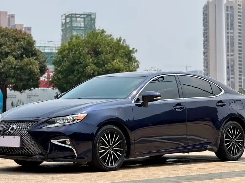 Lexus ES, 2018
