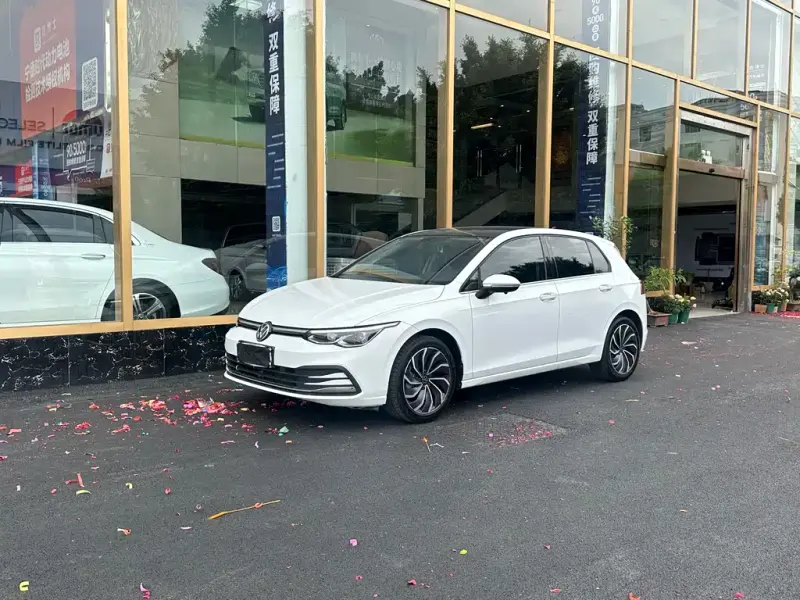 Volkswagen Golf, 2021