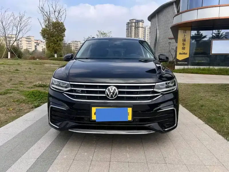 Volkswagen Tiguan L, 2022