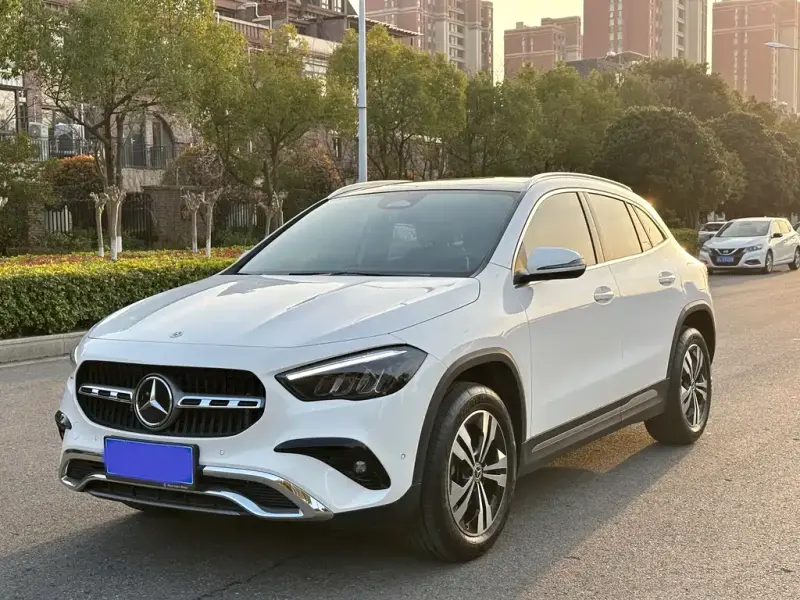 Mercedes-Benz GLA, 2024