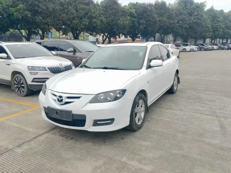 Mazda 3, 2013