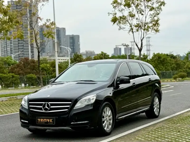 Mercedes-Benz R-Class, 2011
