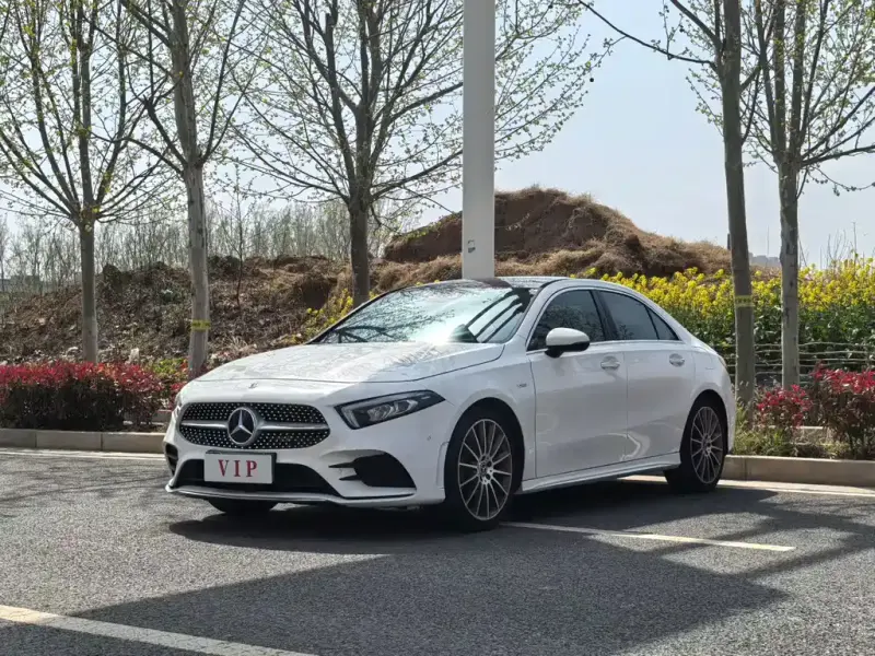 Mercedes-Benz A-Class, 2019 — фото 1