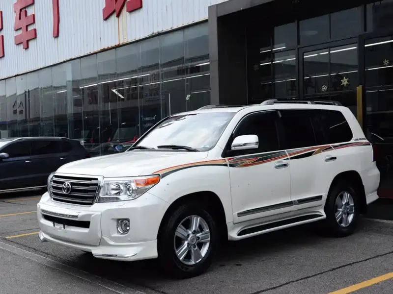 Toyota Land Cruiser, 2017 — фото 1
