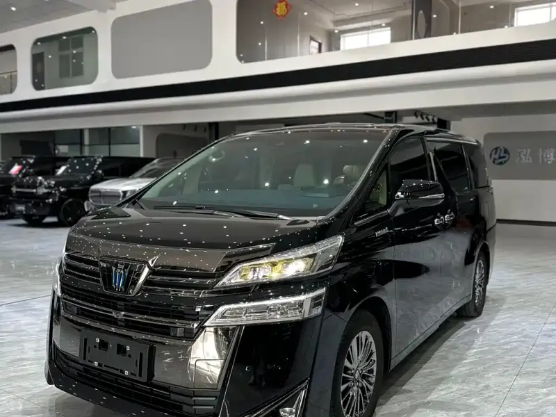 Toyota Vellfire, 2023 — фото 1