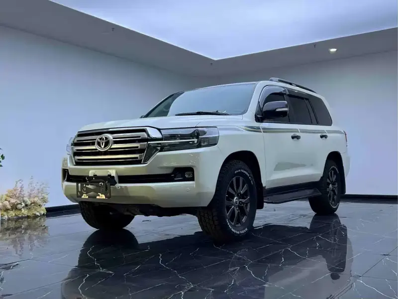 Toyota Land Cruiser, 2017 — фото 1