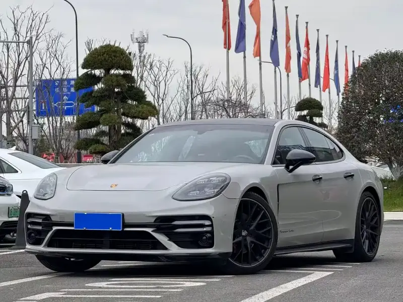 Porsche Panamera, 2019