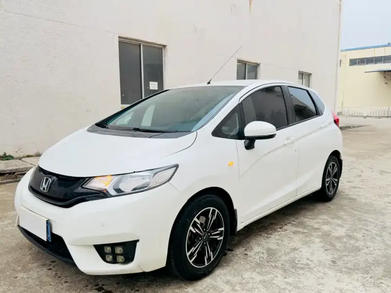 Honda Fit, 2015