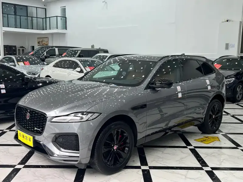 Jaguar F-PACE, 2023