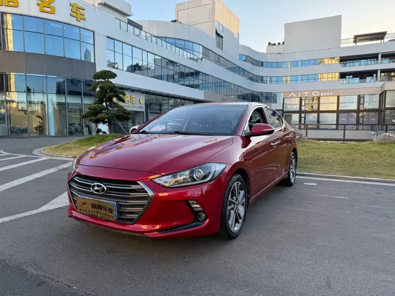 Hyundai Elantra, 2018
