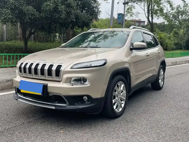 Jeep Cherokee (Import), 2015