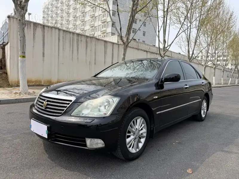 Toyota Crown, 2009