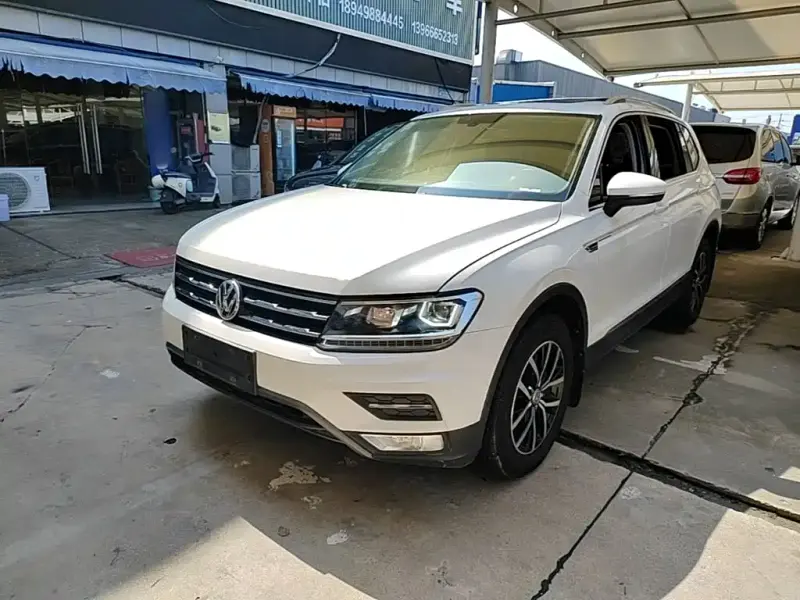 Volkswagen Tiguan L, 2018