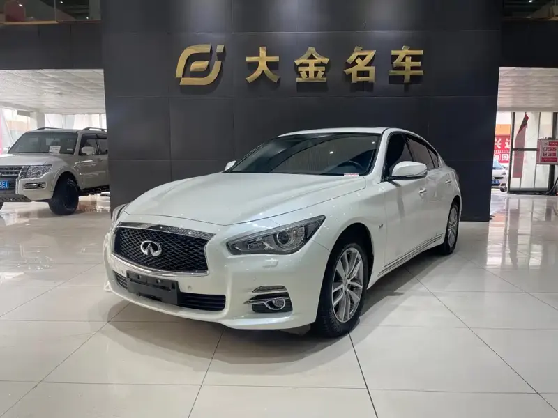 Infiniti Q50L, 2017