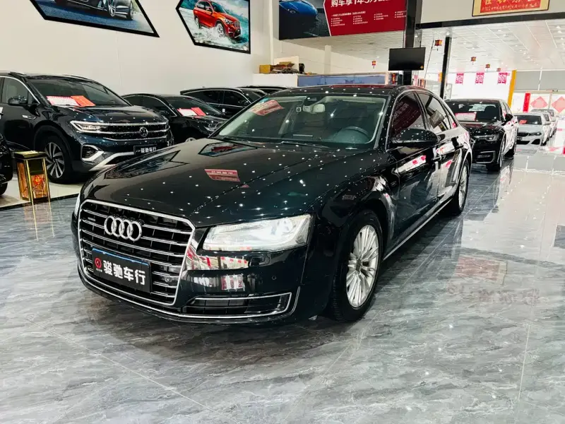 Audi A8, 2015