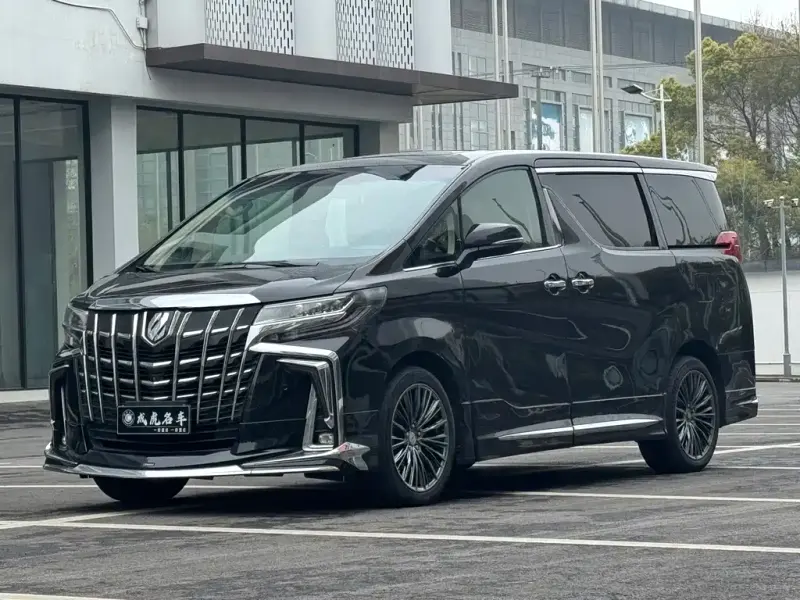 Toyota Alphard, 2015