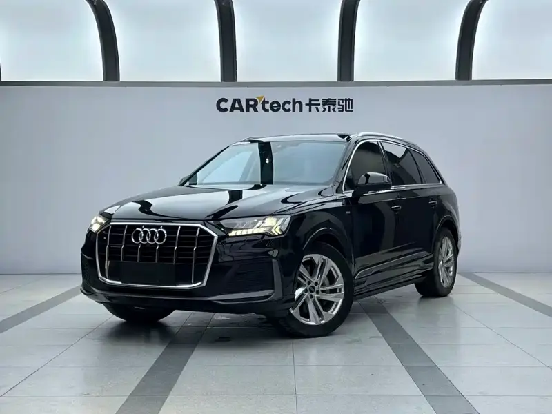 Audi Q7, 2023 — фото 1