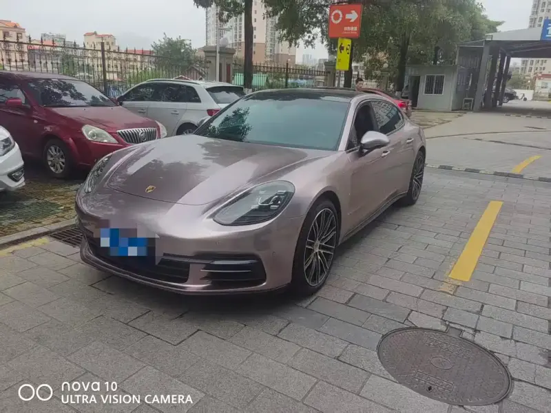 Porsche Panamera, 2019