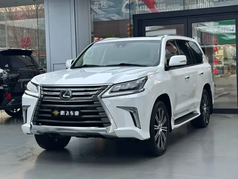 Lexus LX, 2020