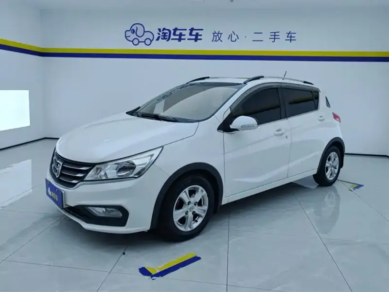 Baojun 310, 2017