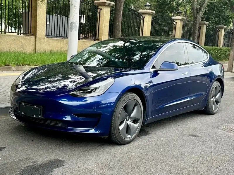 Tesla Model 3, 2020
