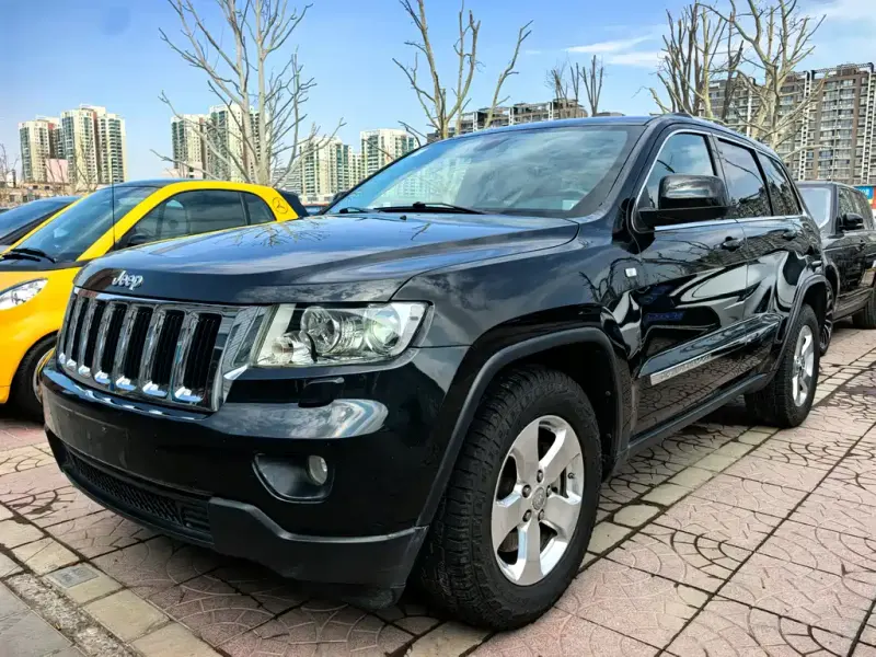 Jeep Grand Cherokee (Import), 2012