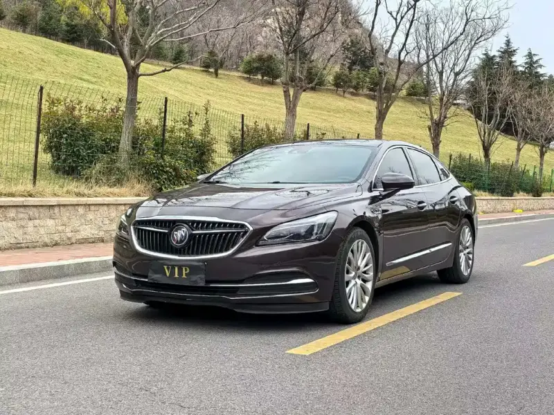 Buick LaCrosse, 2017 — фото 1