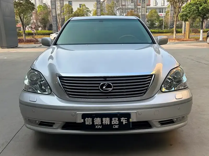 Lexus LS, 2005