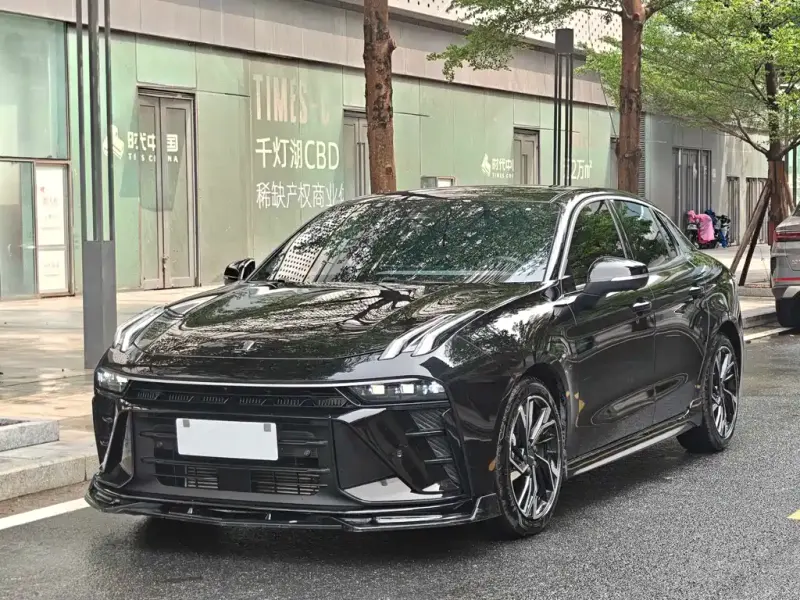 Lynk & Co 03, 2025
