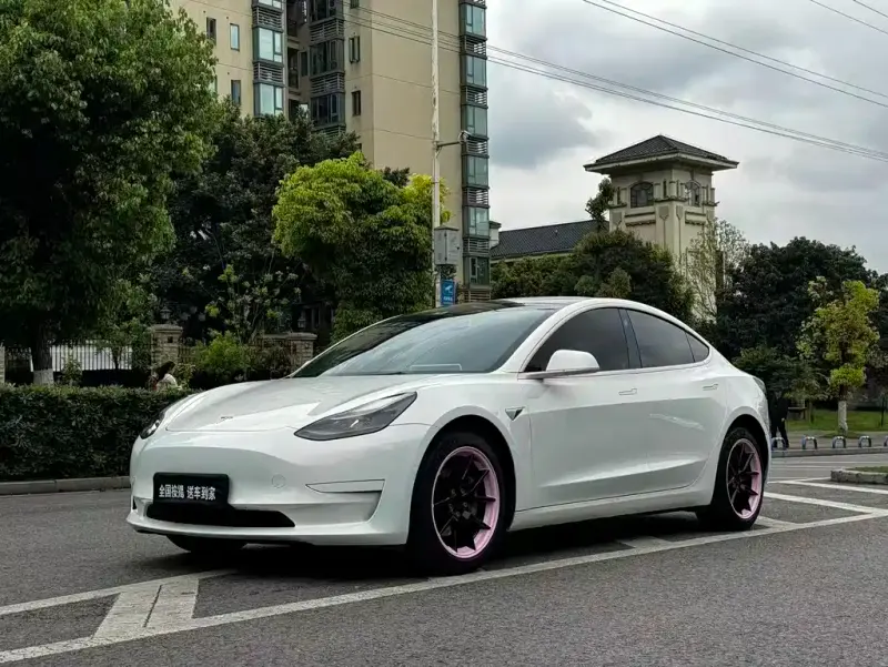 Tesla Model 3, 2021 — фото 1