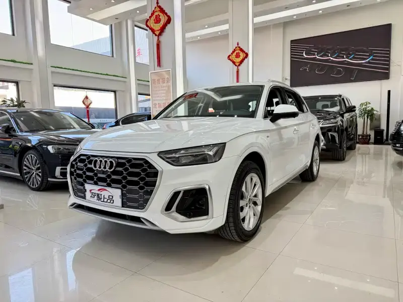 Audi Q5L, 2021