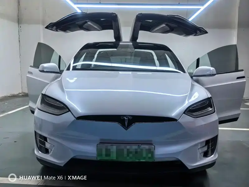 Tesla Model X, 2018