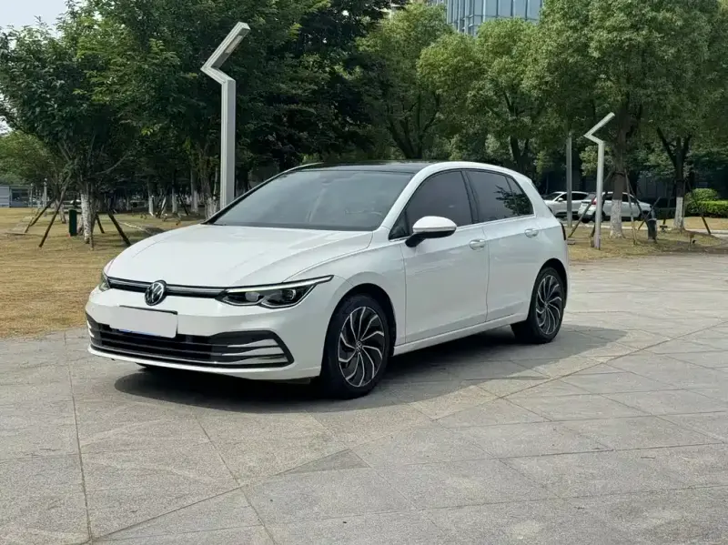 Volkswagen Golf, 2021