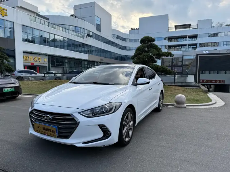 Hyundai Elantra, 2018