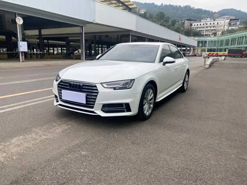 Audi A4L, 2019