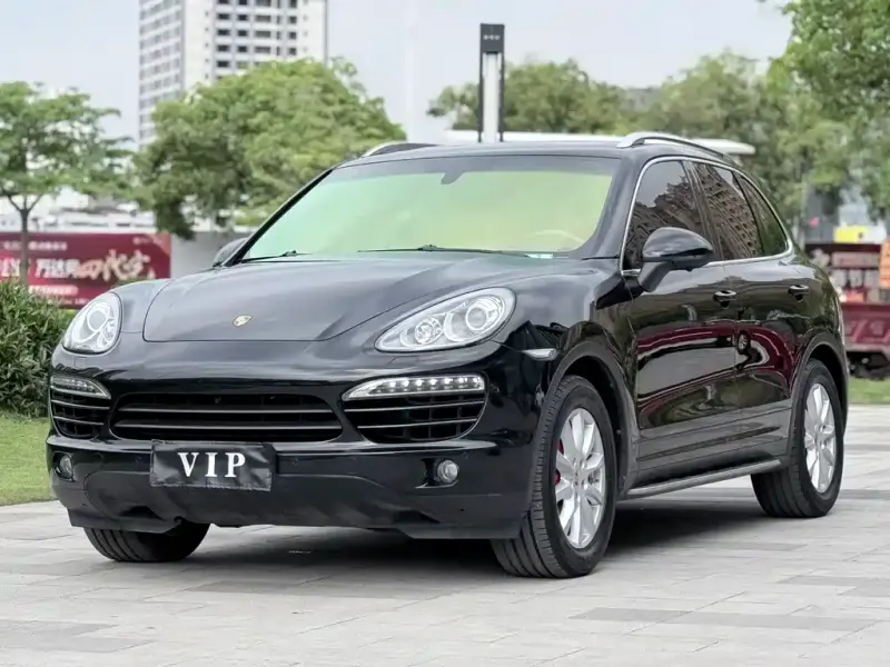 Porsche Cayenne, 2013