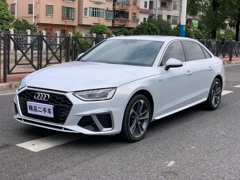 Audi A4L, 2020